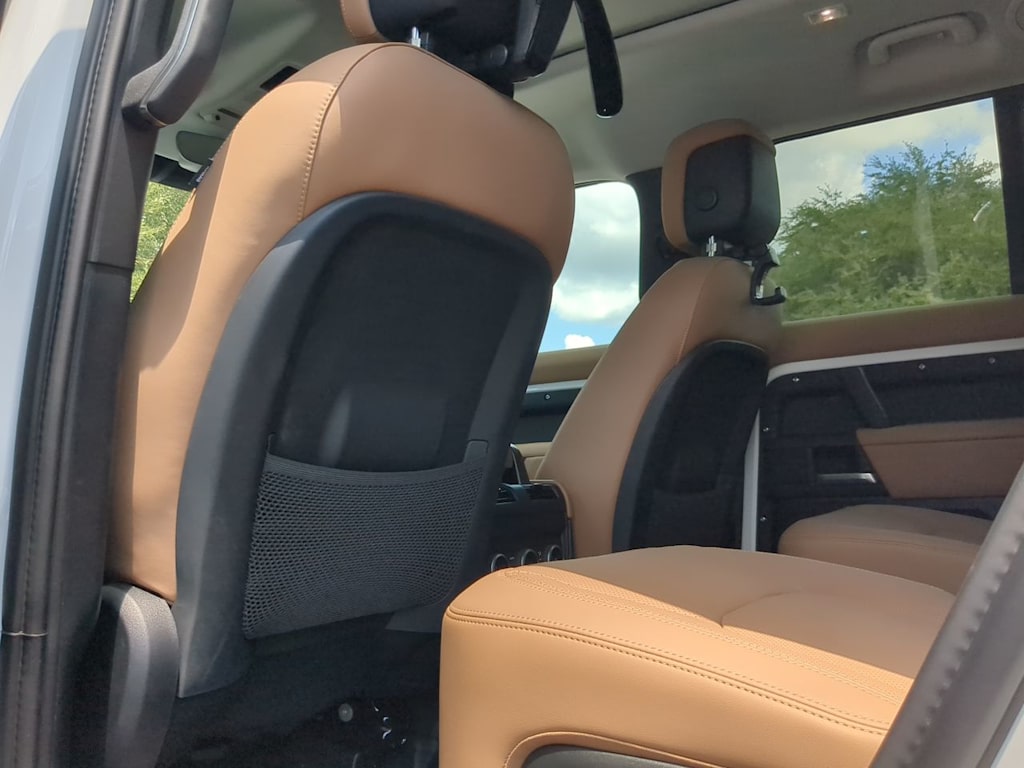 Thumbnail: 2025 Land Rover Defender - 11