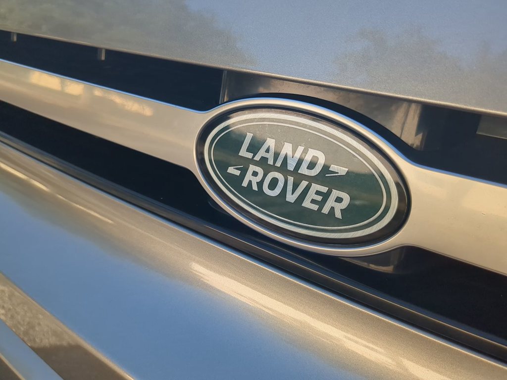 Thumbnail: 2023 Land Rover Defender - 5
