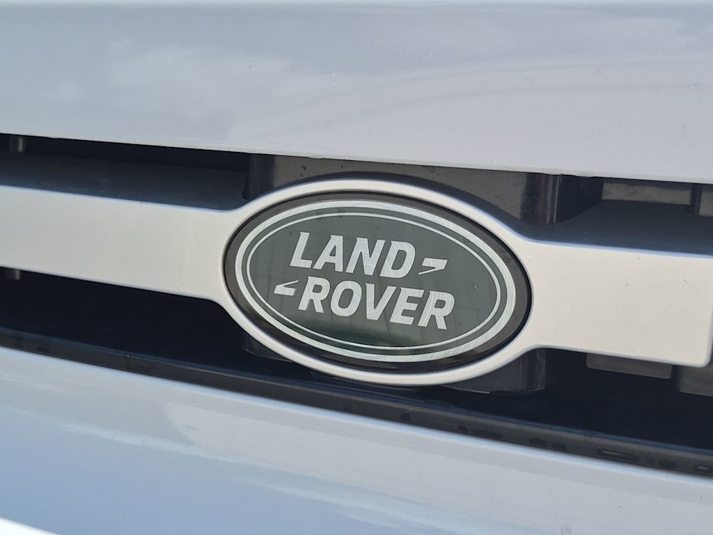 Thumbnail: 2023 Land Rover Defender - 5