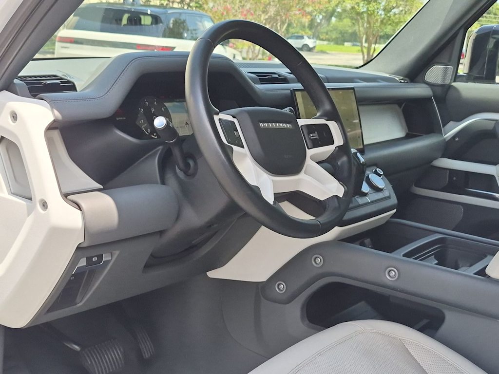 Thumbnail: 2023 Land Rover Defender - 2