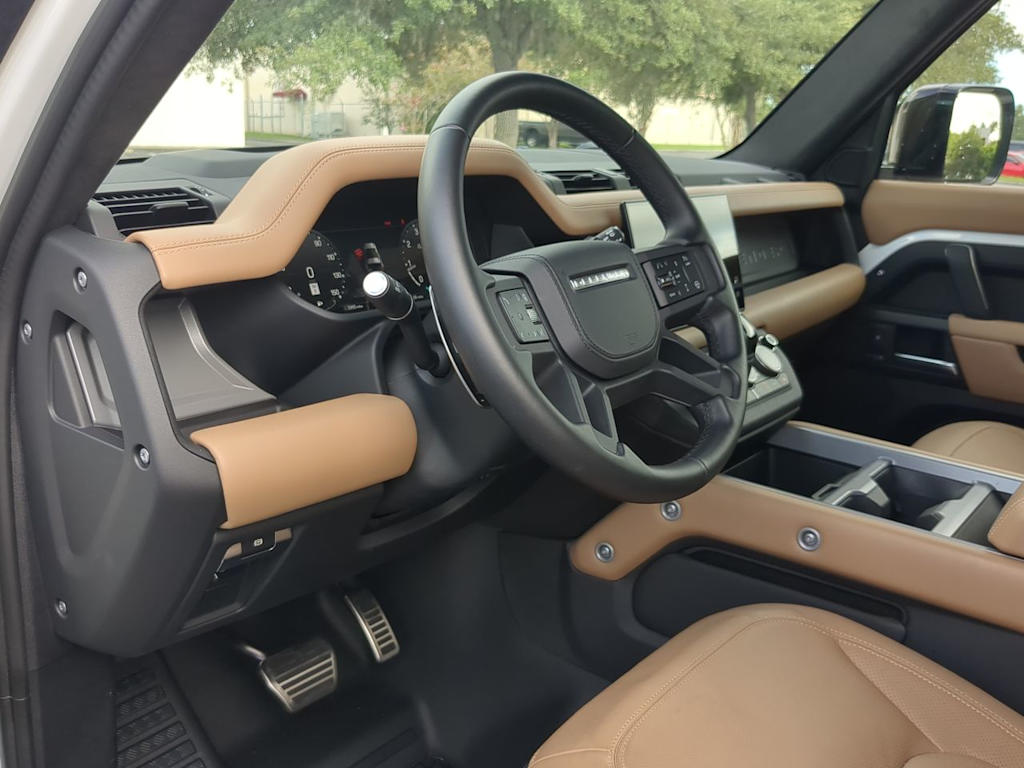Thumbnail: 2025 Land Rover Defender - 2