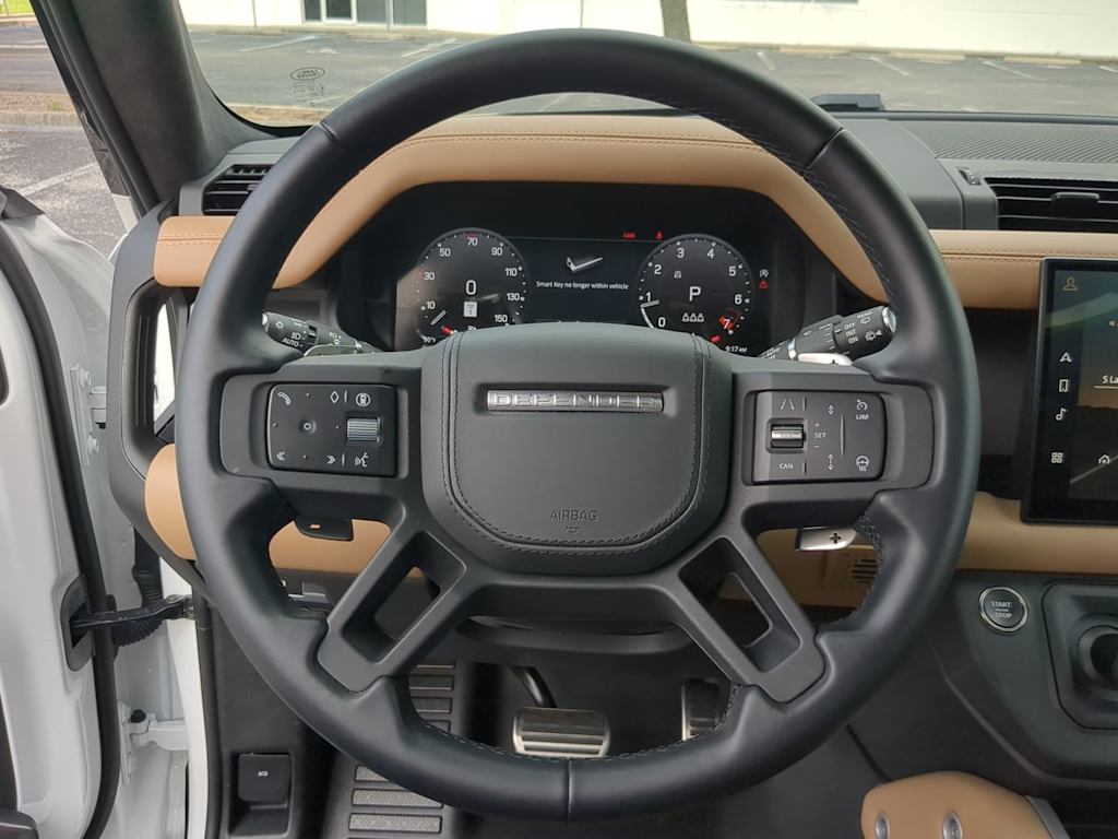 Thumbnail: 2025 Land Rover Defender - 12