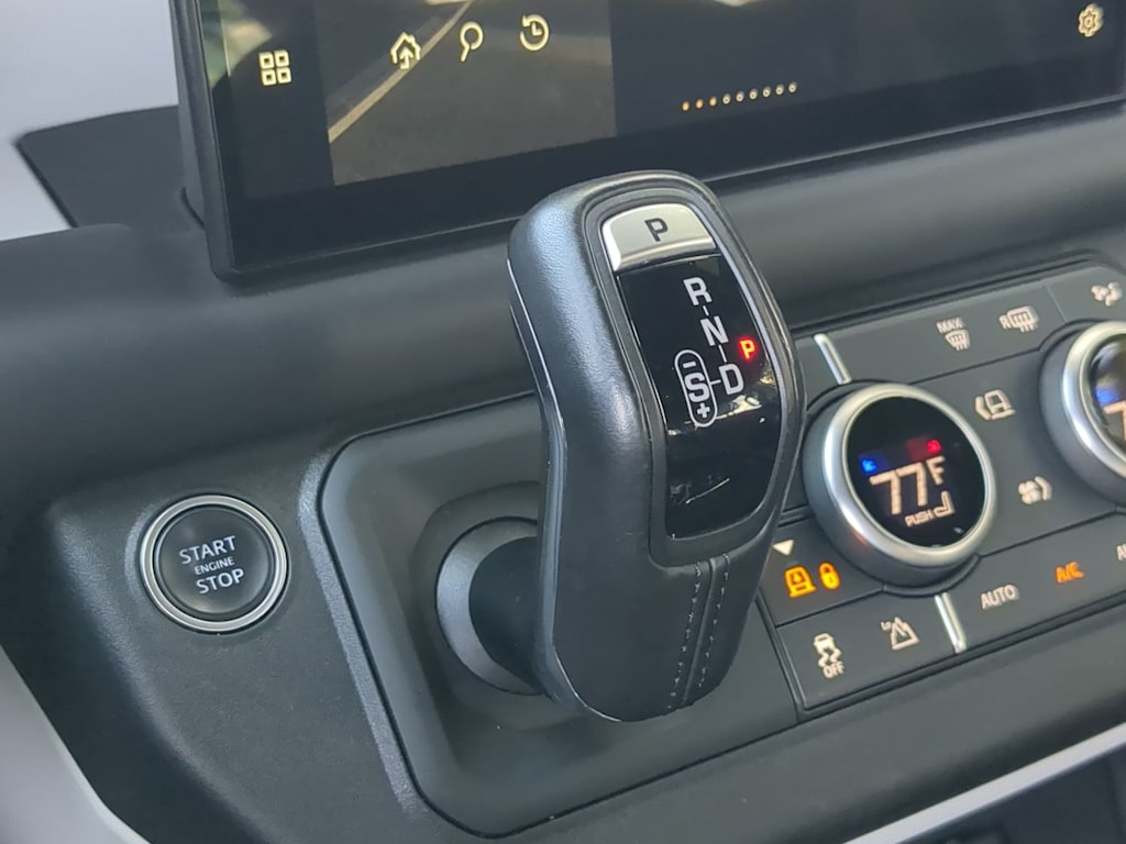 Thumbnail: 2022 Land Rover Defender - 37