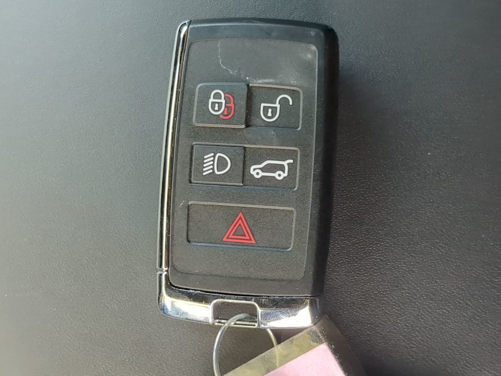 Thumbnail: 2024 Land Rover Defender - 35