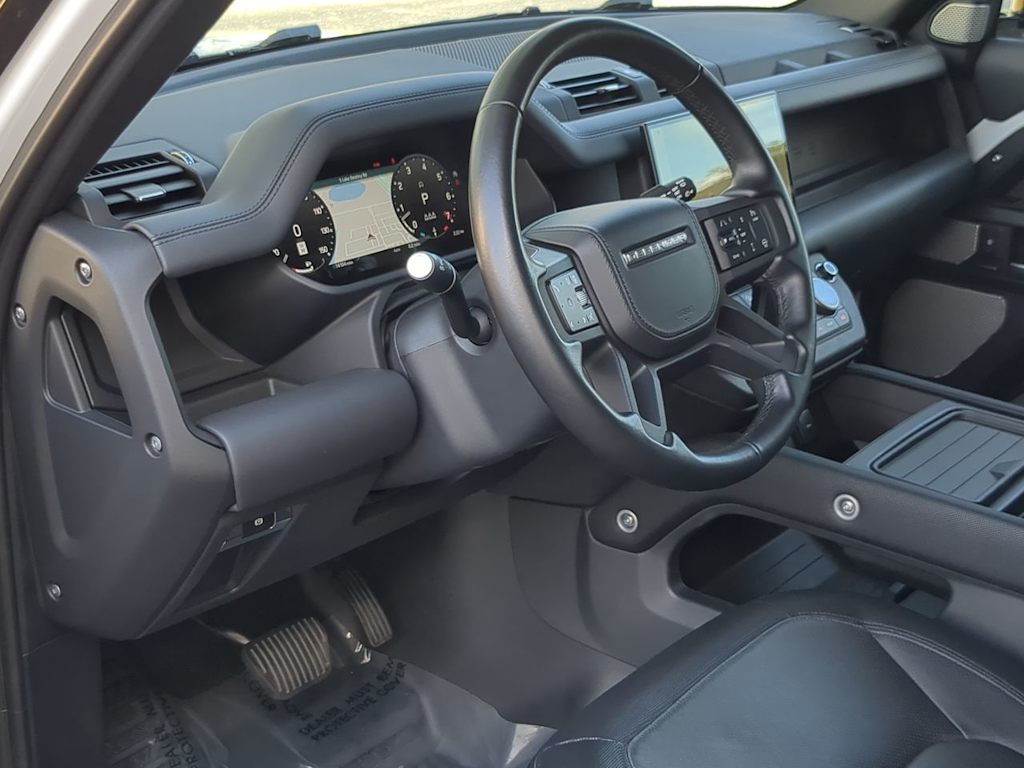 Thumbnail: 2024 Land Rover Defender - 2