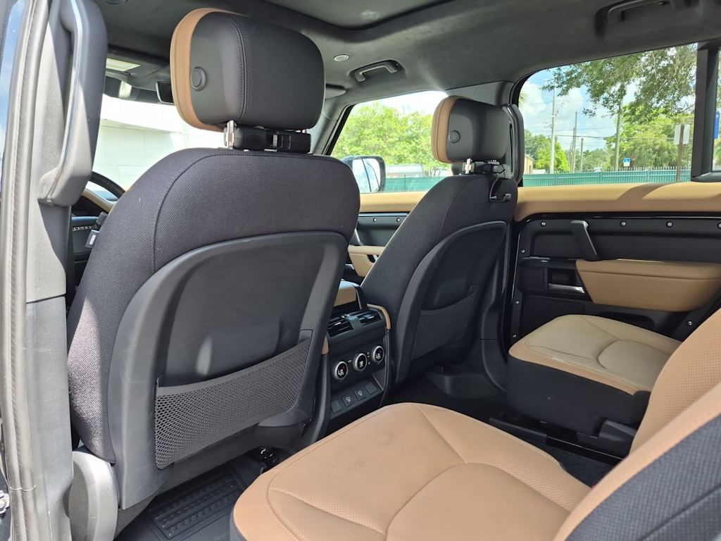 Thumbnail: 2025 Land Rover Defender - 11