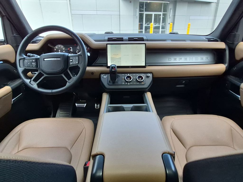 Thumbnail: 2025 Land Rover Defender - 8