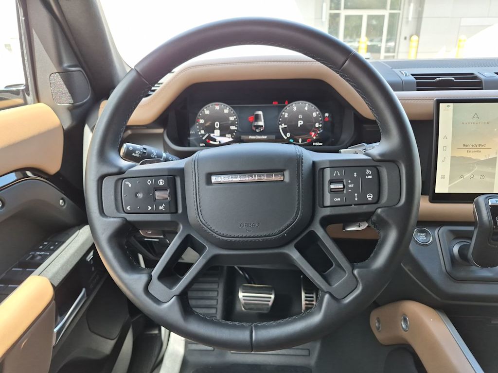 Thumbnail: 2025 Land Rover Defender - 12