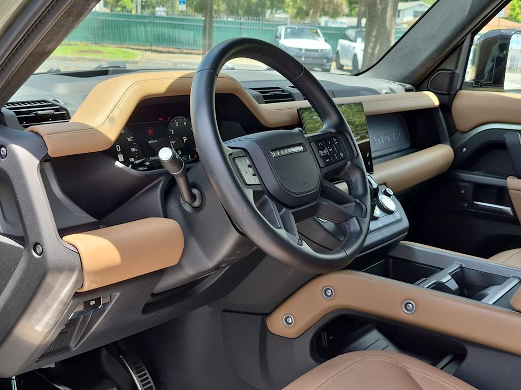 Thumbnail: 2025 Land Rover Defender - 2