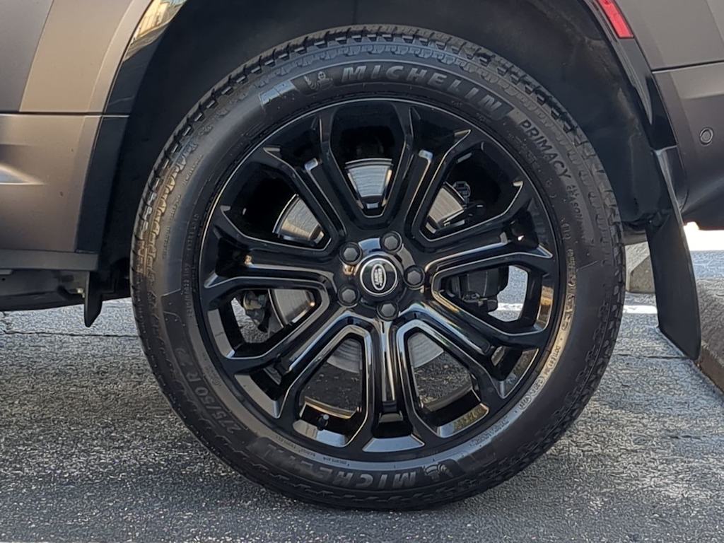 Thumbnail: 2025 Land Rover Defender - 7