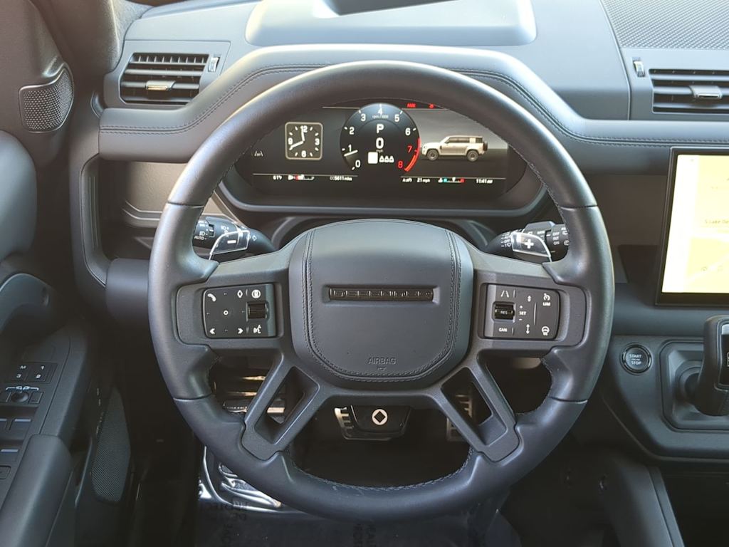 Thumbnail: 2025 Land Rover Defender - 13