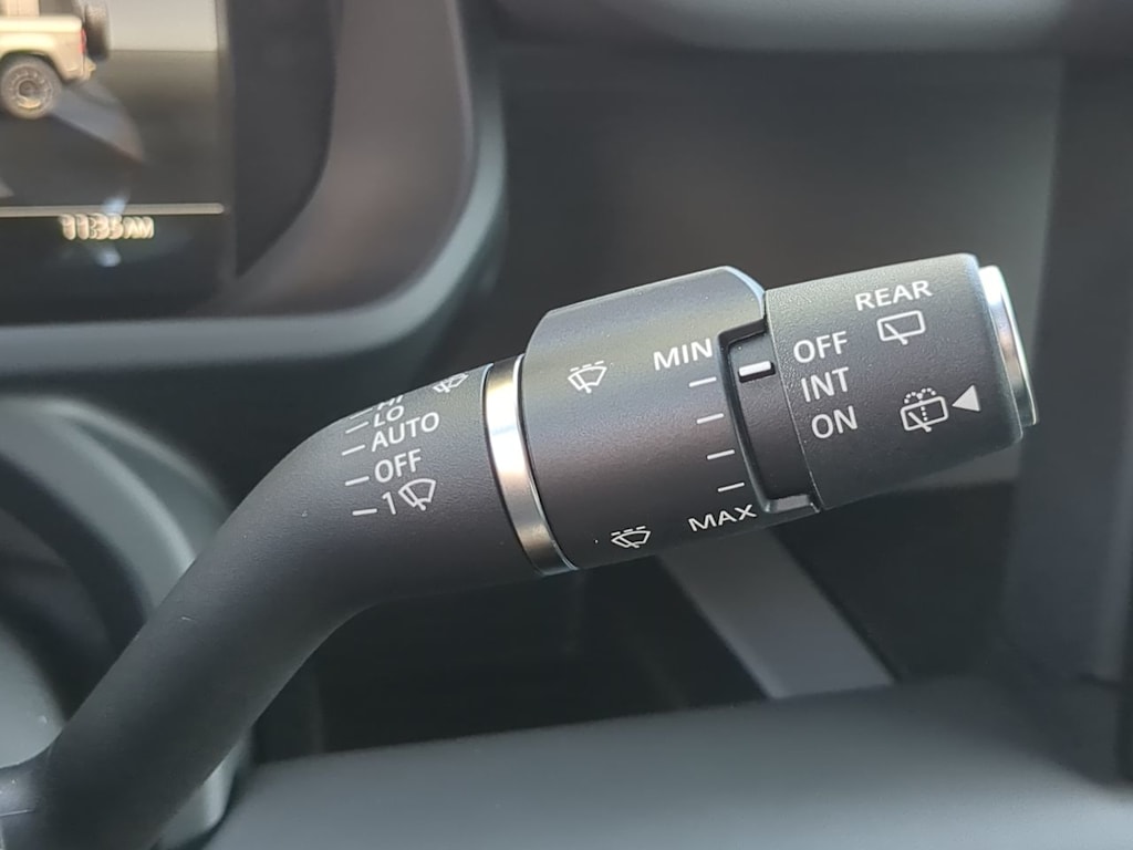 Thumbnail: 2025 Land Rover Defender - 16