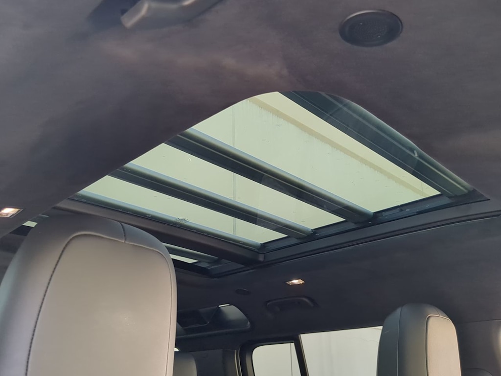 Thumbnail: 2025 Land Rover Defender - 27