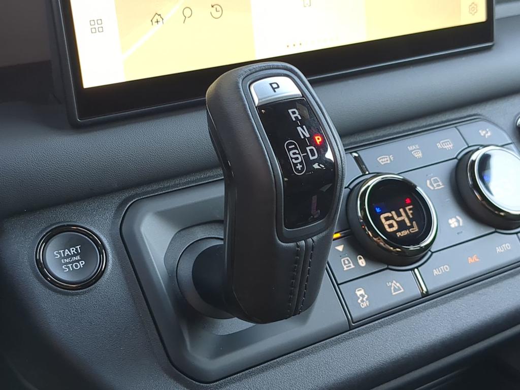 Thumbnail: 2025 Land Rover Defender - 37