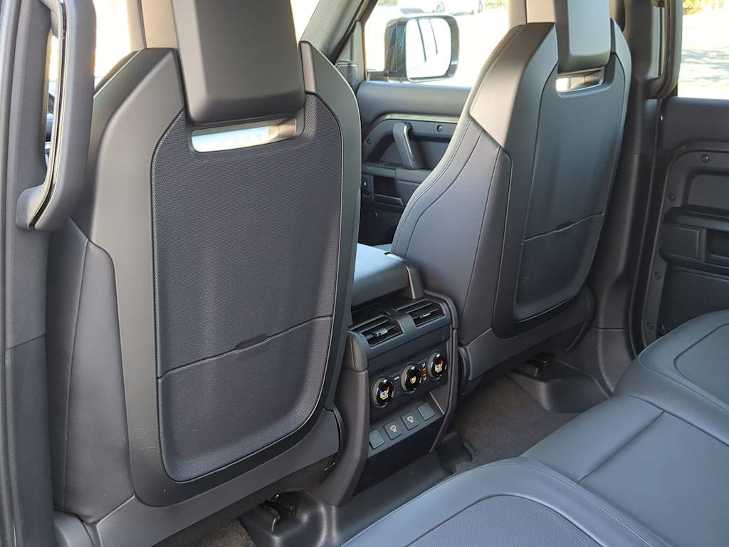 Thumbnail: 2025 Land Rover Defender - 12