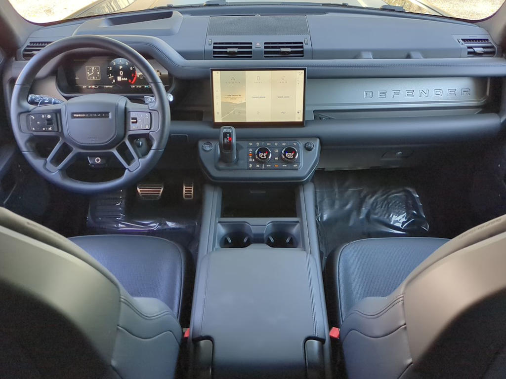 Thumbnail: 2025 Land Rover Defender - 9