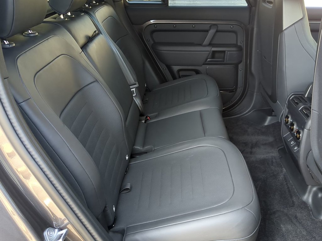 Thumbnail: 2025 Land Rover Defender - 29