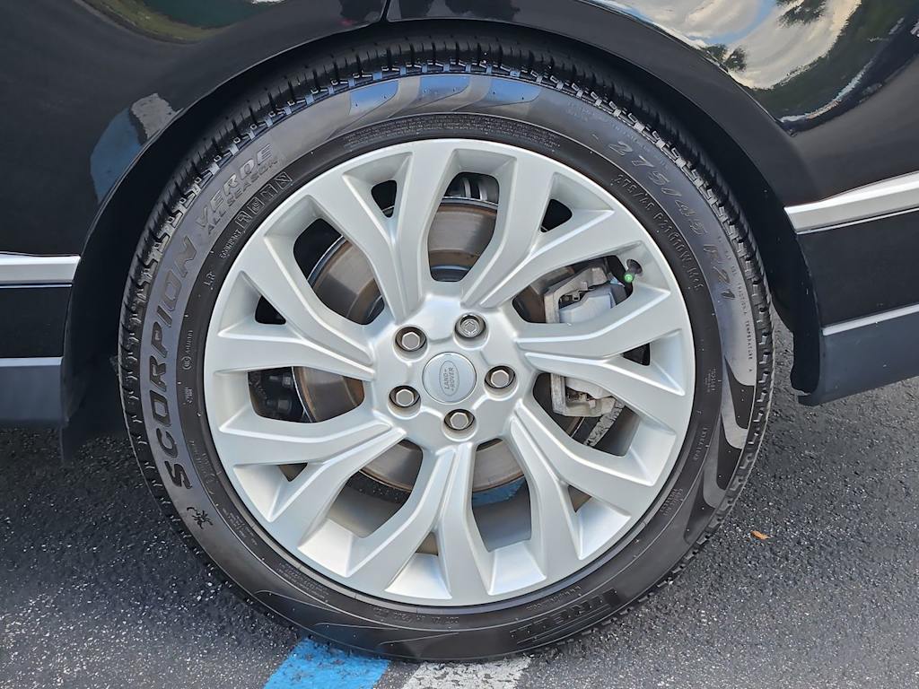 Thumbnail: 2022 Land Rover Range Rover - 7