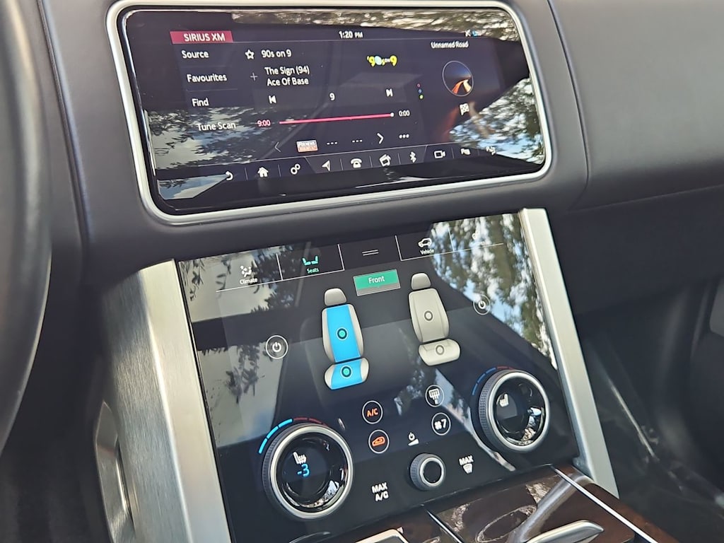 Thumbnail: 2022 Land Rover Range Rover - 14