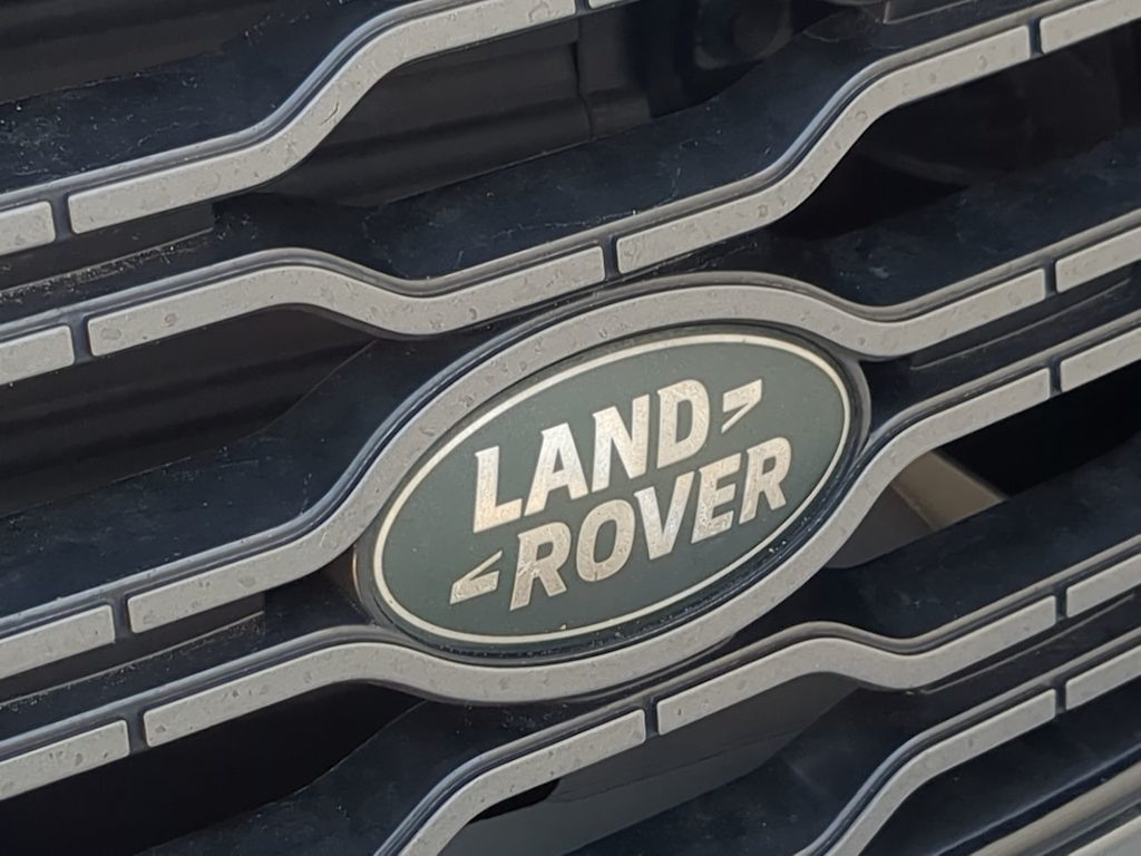 Thumbnail: 2020 Land Rover Range Rover - 7