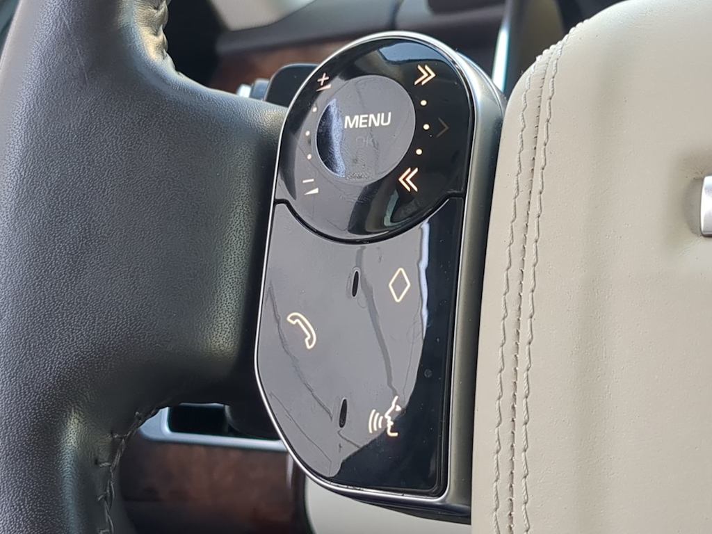 Thumbnail: 2020 Land Rover Range Rover - 15