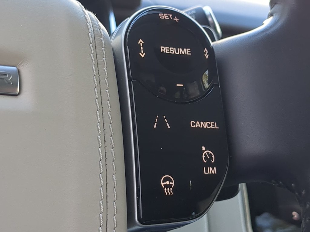 Thumbnail: 2020 Land Rover Range Rover - 30