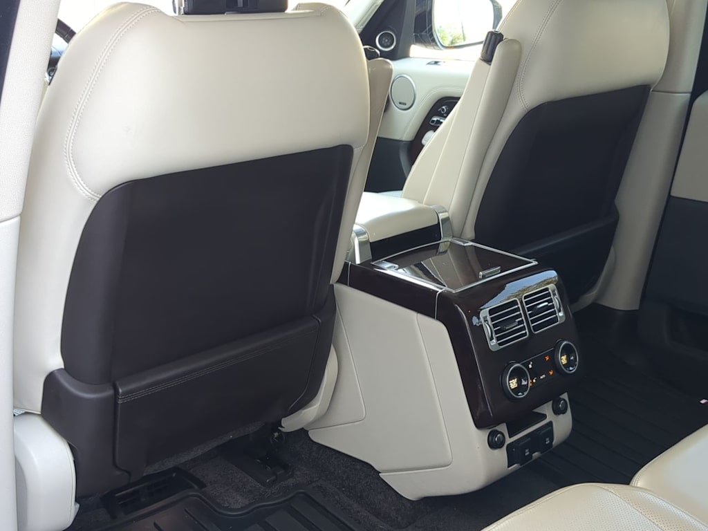 Thumbnail: 2020 Land Rover Range Rover - 26