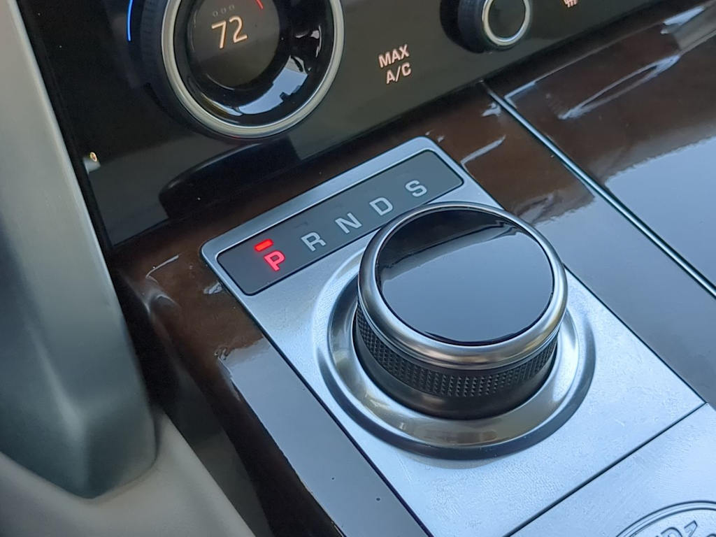 Thumbnail: 2020 Land Rover Range Rover - 36