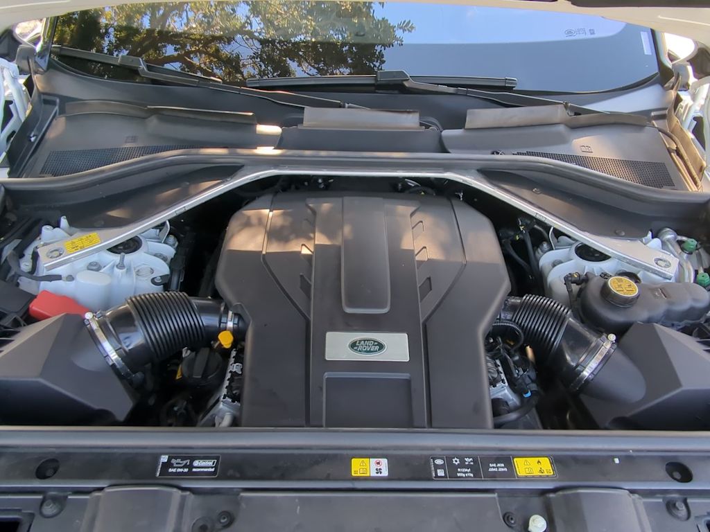 Thumbnail: 2023 Land Rover Range Rover - 8