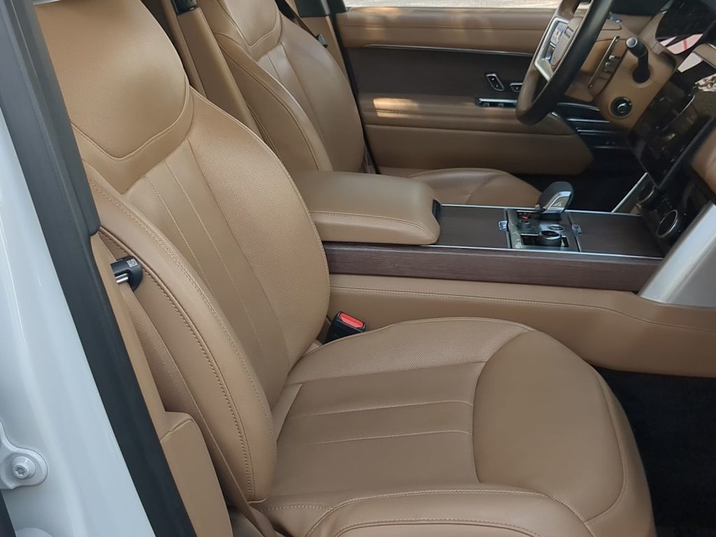 Thumbnail: 2023 Land Rover Range Rover - 10