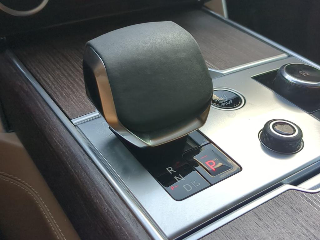 Thumbnail: 2023 Land Rover Range Rover - 34