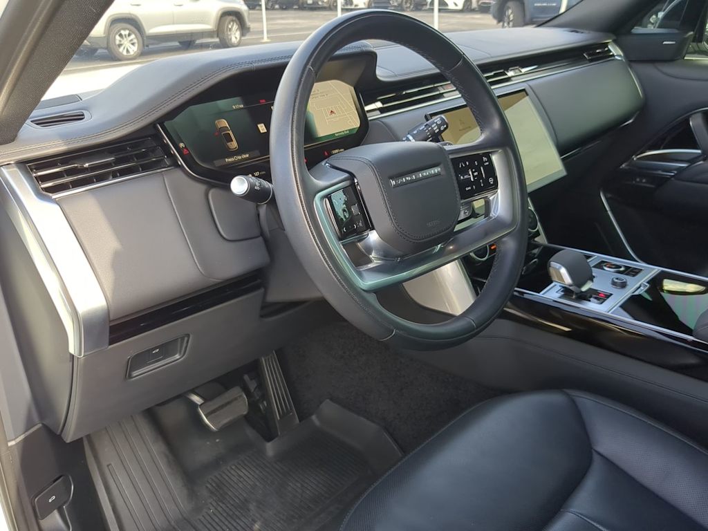 Thumbnail: 2023 Land Rover Range Rover - 2