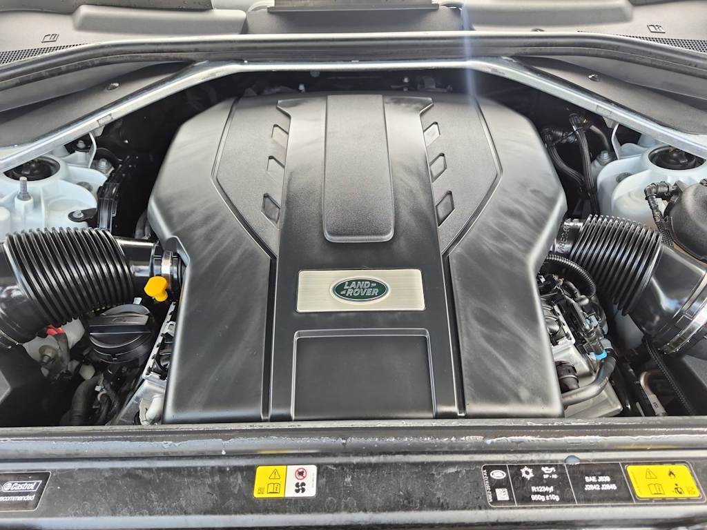 Thumbnail: 2023 Land Rover Range Rover - 8