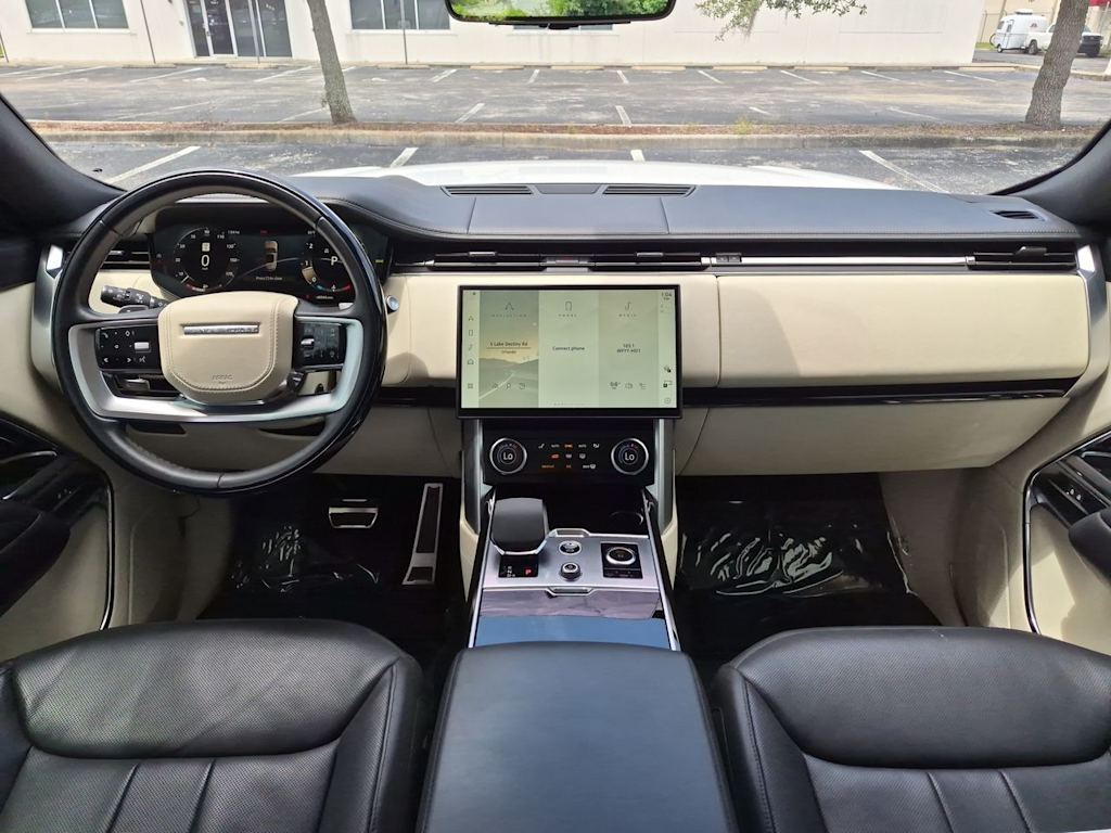 Thumbnail: 2023 Land Rover Range Rover - 9