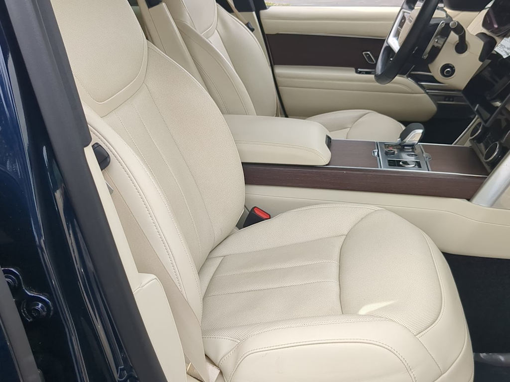 Thumbnail: 2023 Land Rover Range Rover - 30