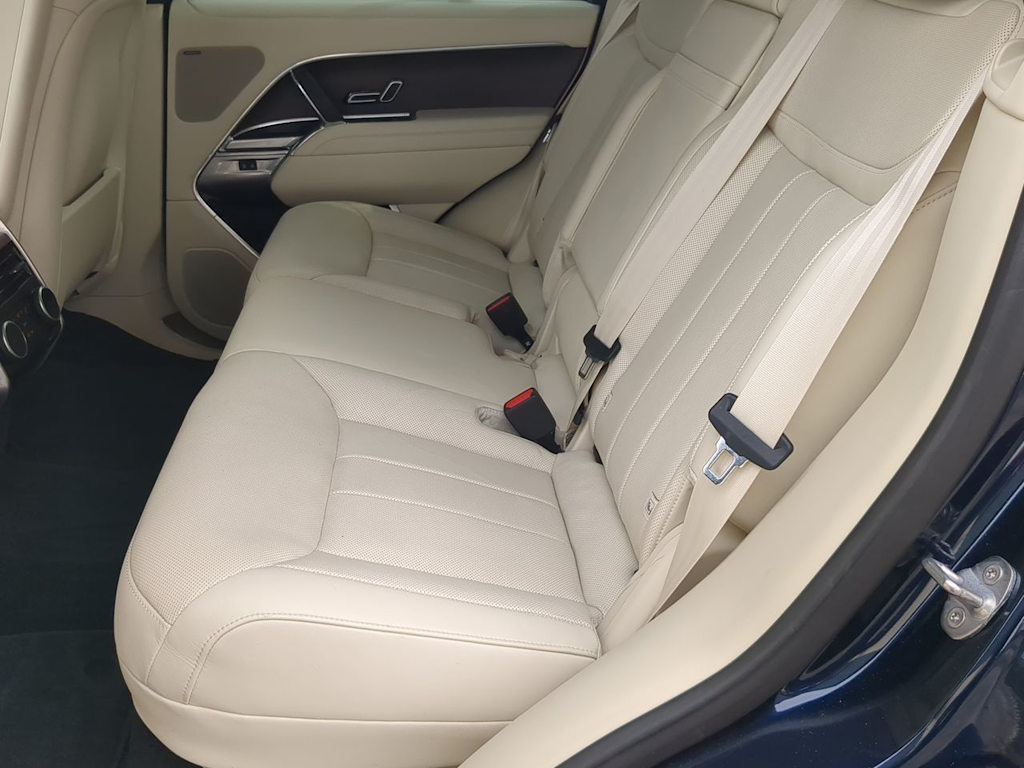 Thumbnail: 2023 Land Rover Range Rover - 11