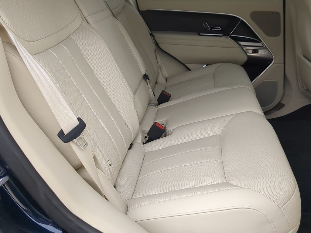 Thumbnail: 2023 Land Rover Range Rover - 10