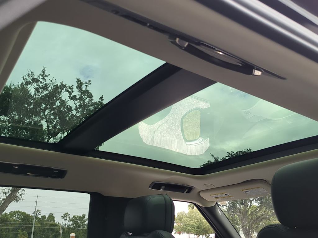 Thumbnail: 2023 Land Rover Range Rover - 30