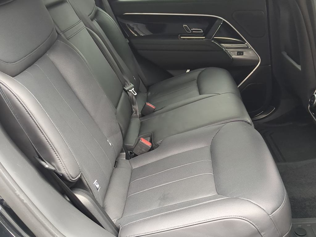 Thumbnail: 2023 Land Rover Range Rover - 11