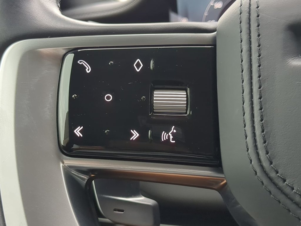 Thumbnail: 2023 Land Rover Range Rover - 32