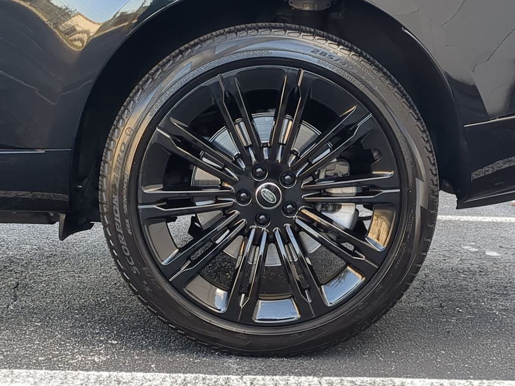 Thumbnail: 2023 Land Rover Range Rover - 7