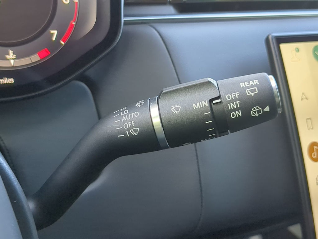 Thumbnail: 2023 Land Rover Range Rover - 31