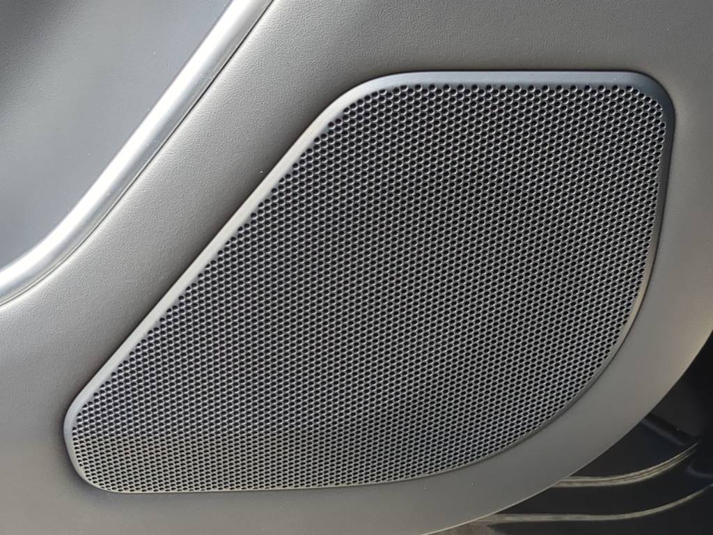 Thumbnail: 2023 Land Rover Range Rover - 36