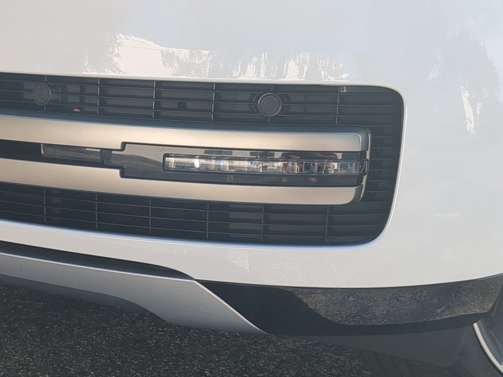 Thumbnail: 2025 Land Rover Range Rover - 6