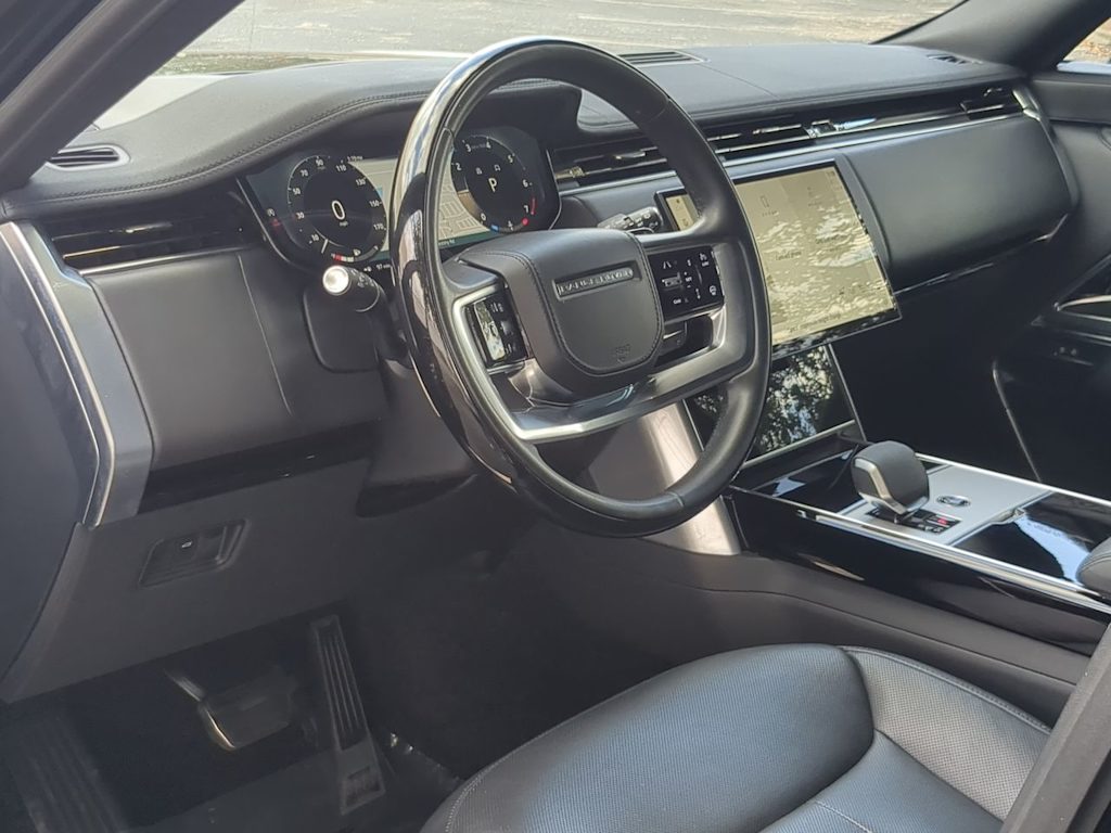 Thumbnail: 2025 Land Rover Range Rover - 2
