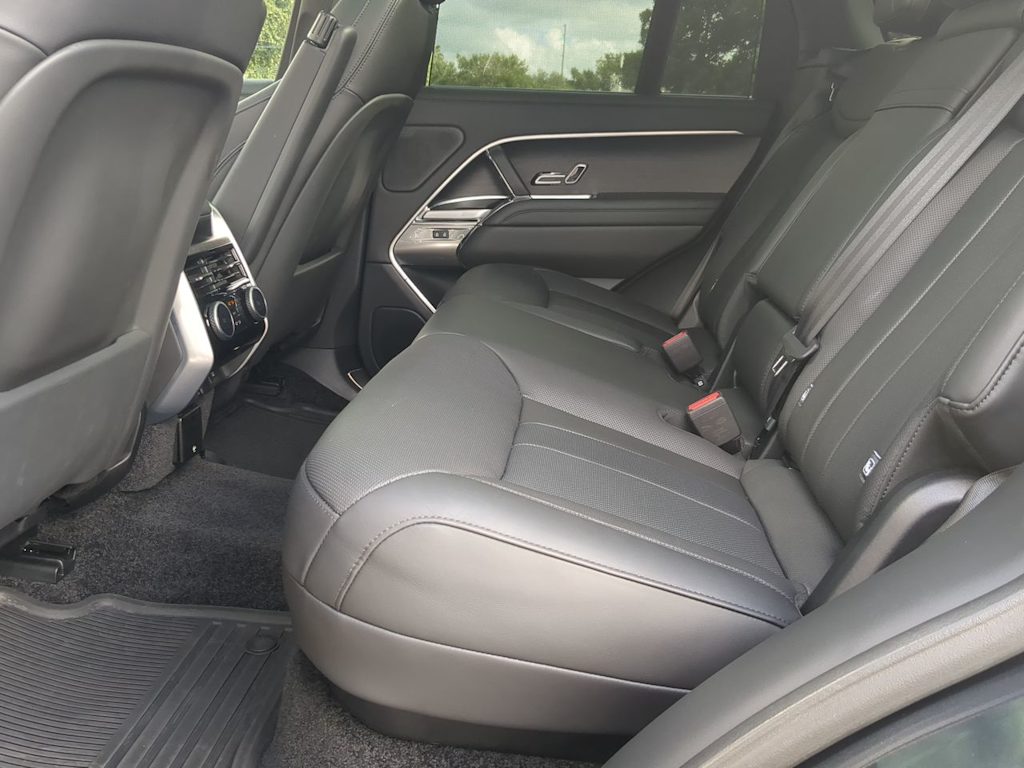 Thumbnail: 2025 Land Rover Range Rover - 26