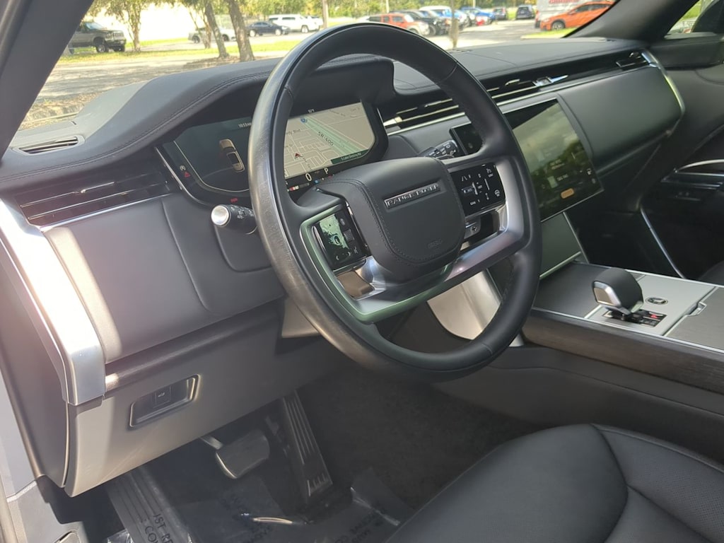 Thumbnail: 2025 Land Rover Range Rover - 2