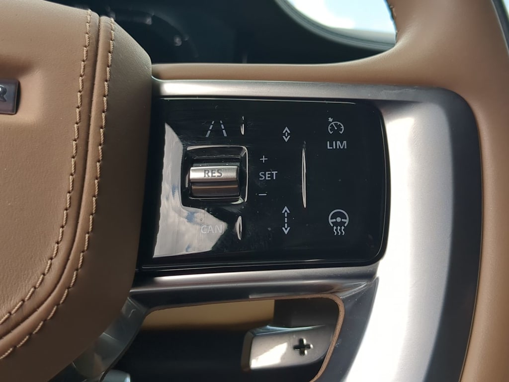 Thumbnail: 2025 Land Rover Range Rover - 31