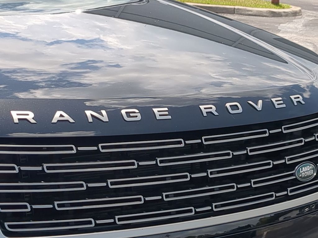 Thumbnail: 2025 Land Rover Range Rover - 24