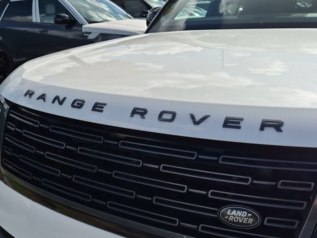 Thumbnail: 2024 Land Rover Range Rover - 25